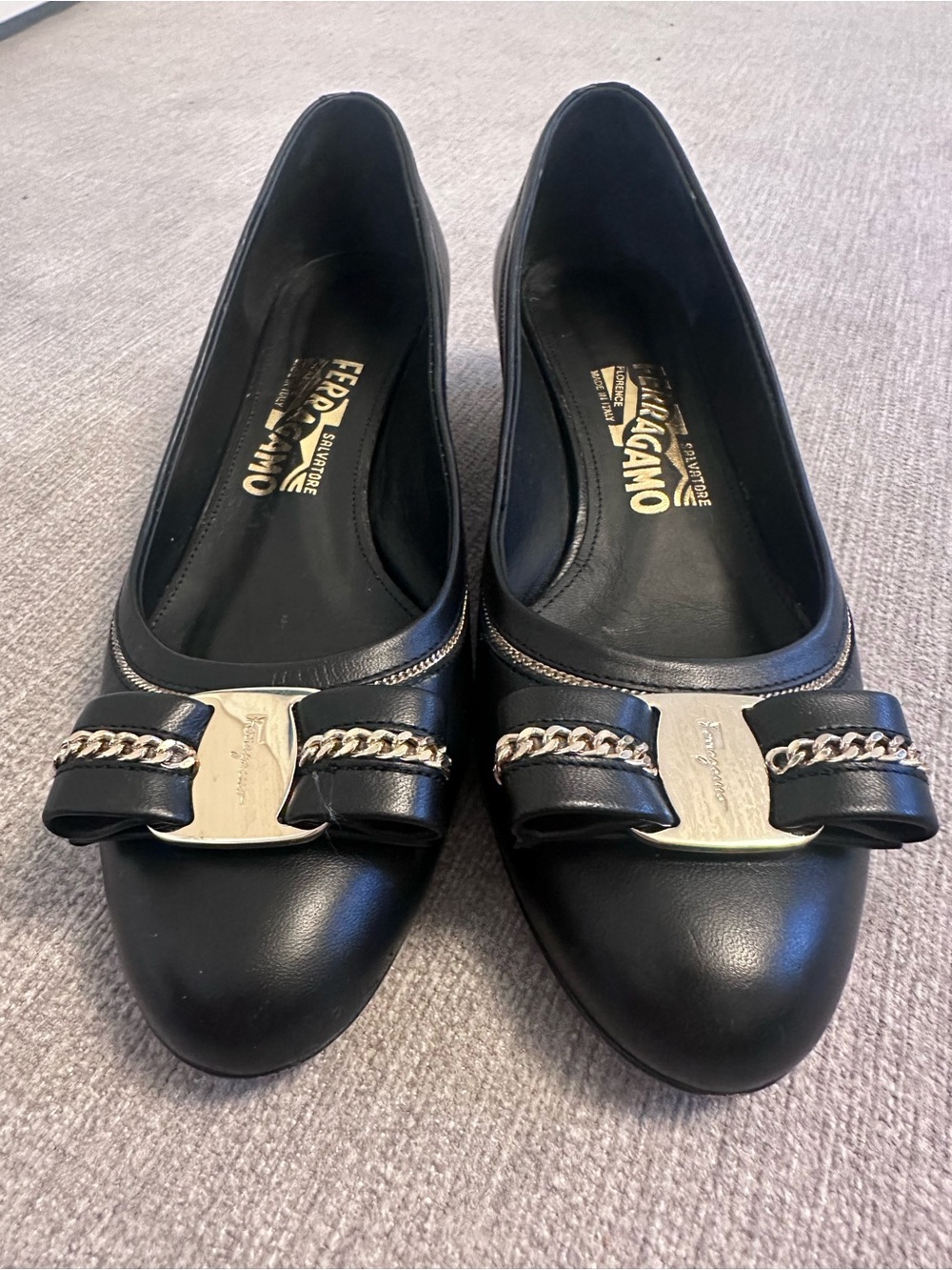 Salvatore Ferragamo Black chain Vara Bow Leather Ballet Flats 7.5